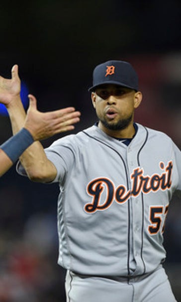 Romine helps Tigers top Nats 5-4 despite Zimmerman's 2 HRs
